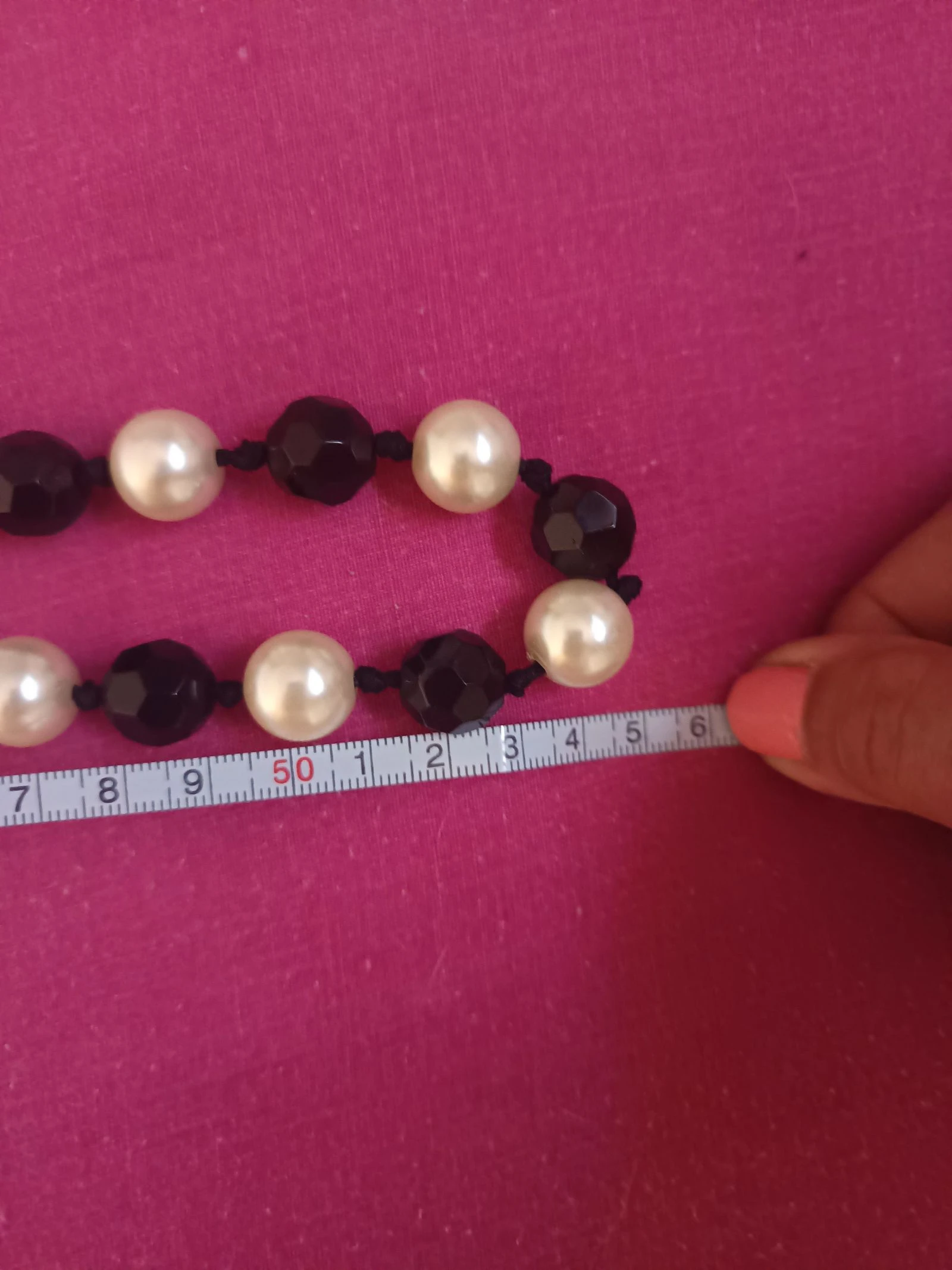 Vintage single strand necklace. Faux pearl. Natural and black color. – photo 9